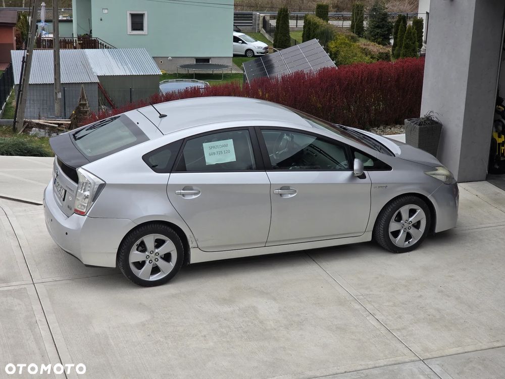 Toyota Prius 1.8 HSD Luna - 3
