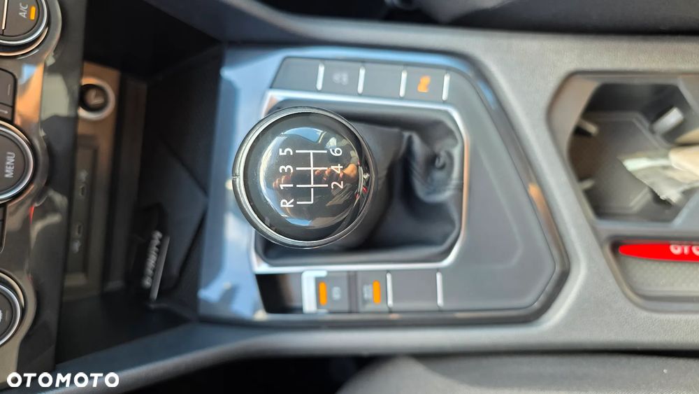 Volkswagen Tiguan 1.5 TSI ACT OPF Comfortline - 25