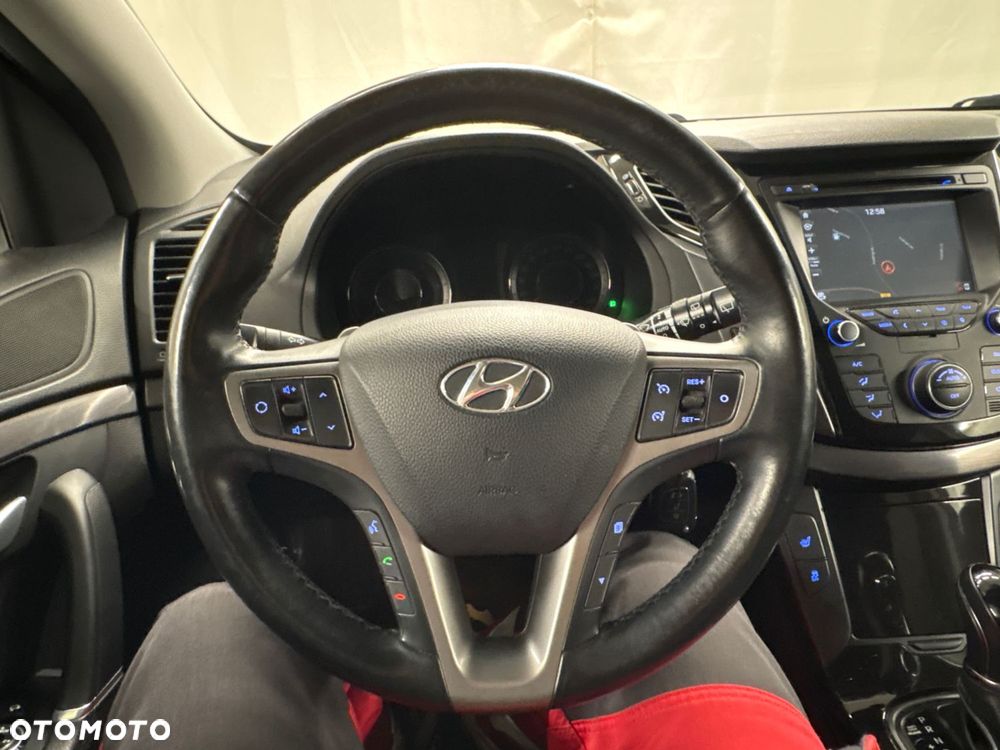 Hyundai i40 Kombi 1.7 CRDi DCT Premium - 25
