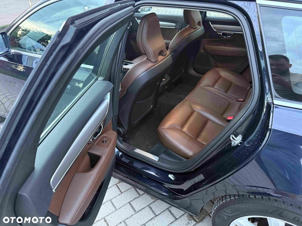 Volvo V90 D4 AWD Momentum - 15