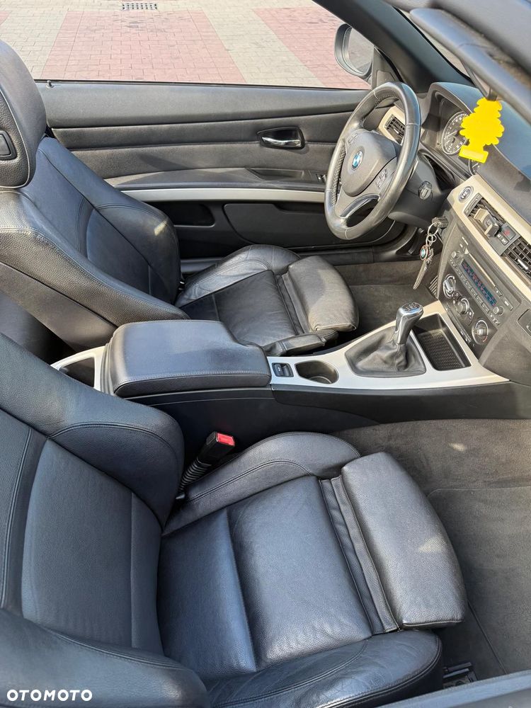 BMW Seria 3 320d - 15