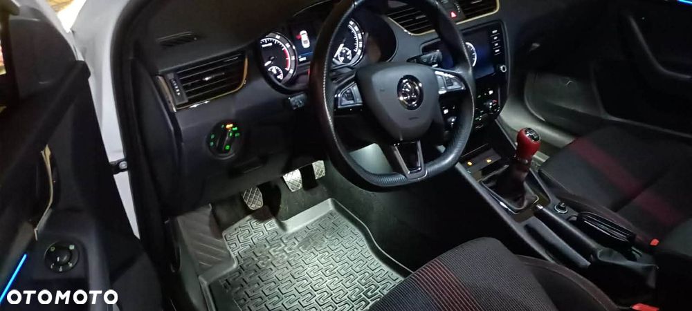 Skoda Octavia 1.5 TSI ACT Style - 14