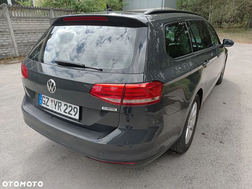 Volkswagen Passat 2.0 TDI BMT Comfortline - 14