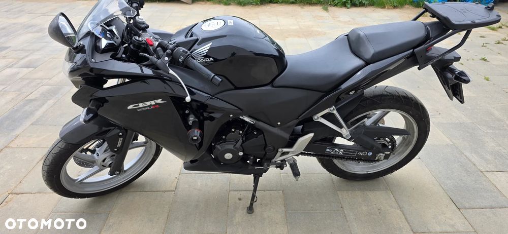 Honda CBR - 9