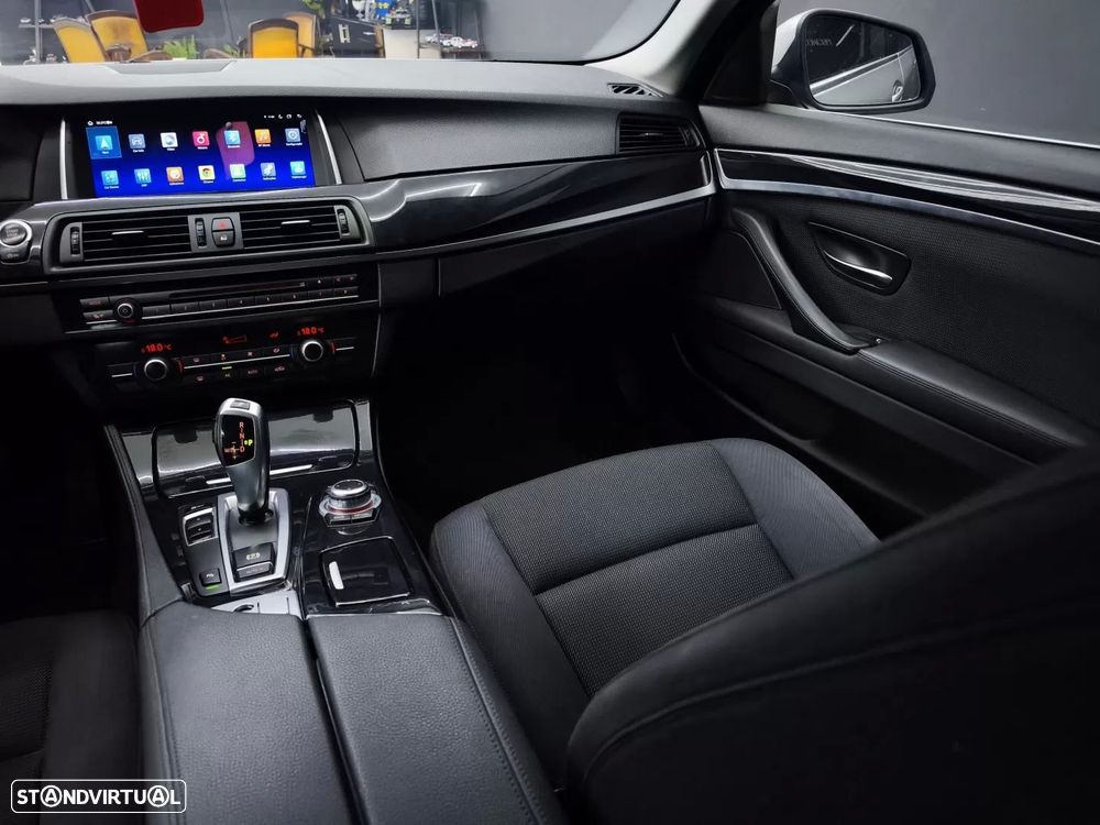 BMW 520 d Auto - 32