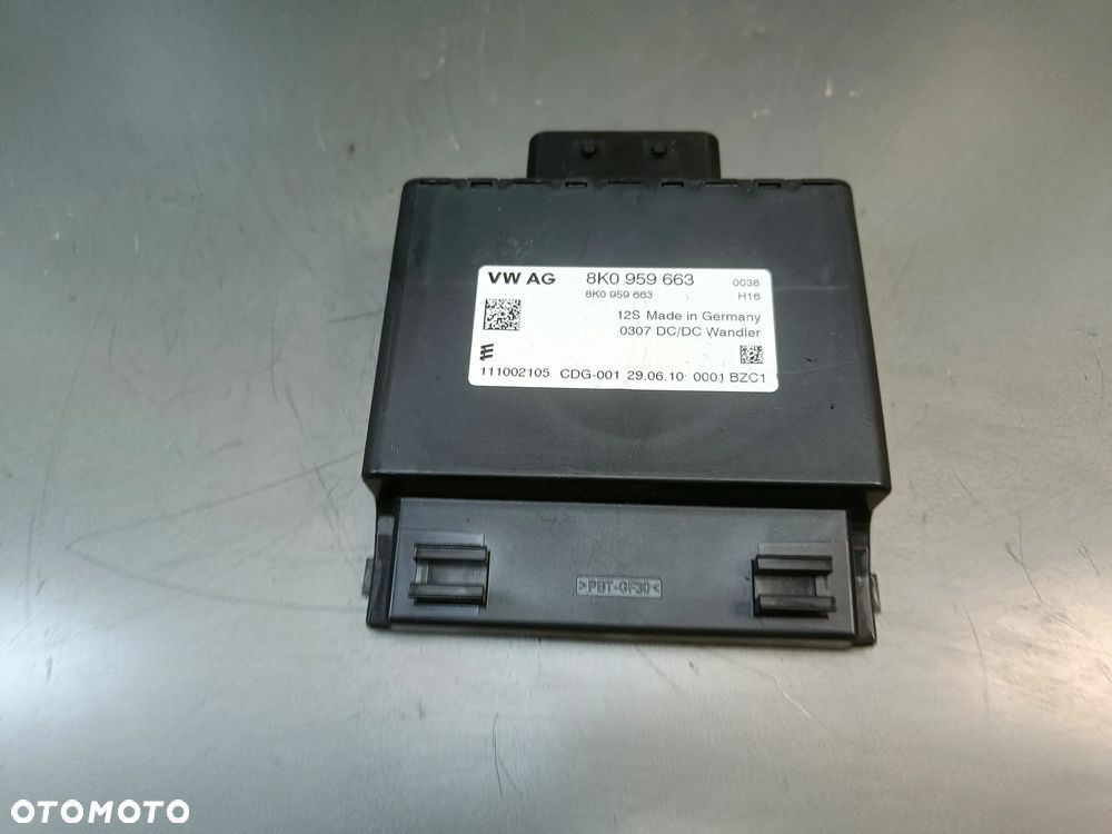 Stabilizator napięcia Audi A4 A5 Q5 Seat Skoda VW 8K0959663 - 1
