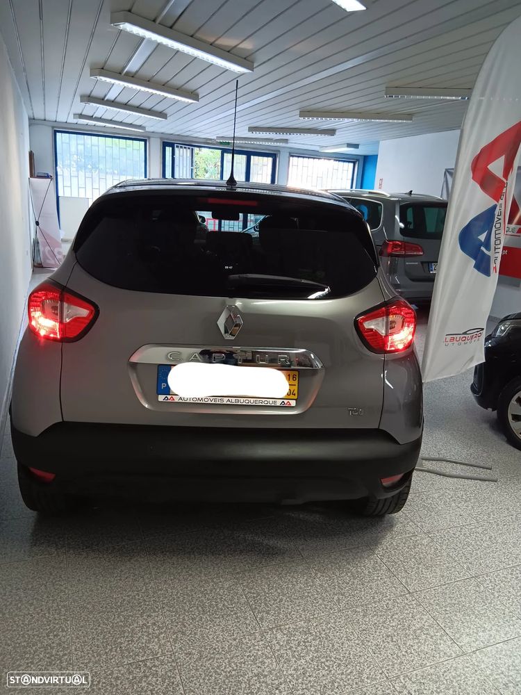 Renault Captur 0.9 TCE Exclusive - 4