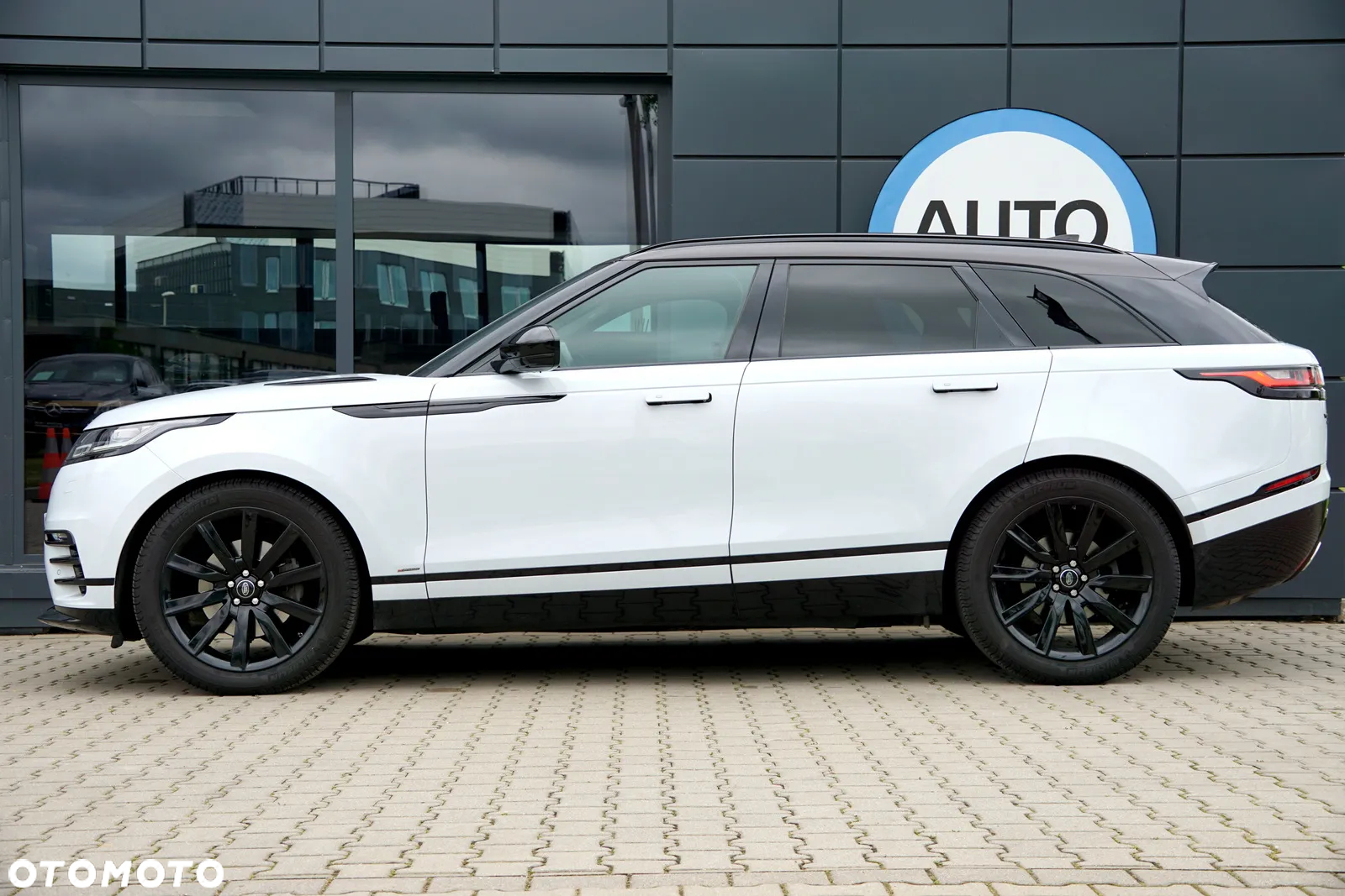 Land Rover Range Rover Velar 3.0 SD6 R-Dynamic S - 4