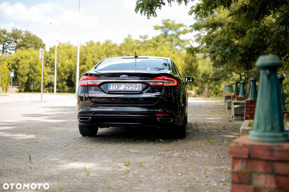 Ford Fusion 2.0 EcoBoost Titanium - 9