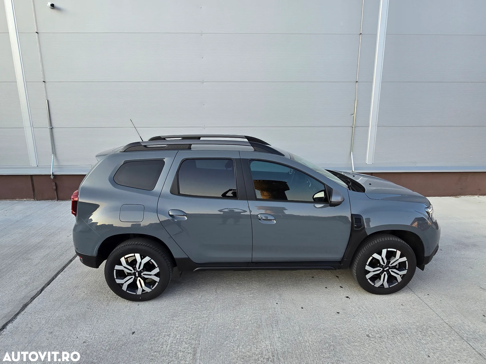 Dacia Duster ECO-G 100 Journey+ - 2