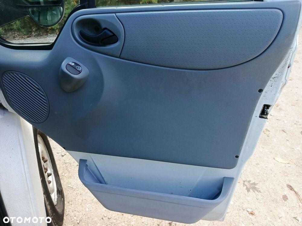 Ford Transit - 20