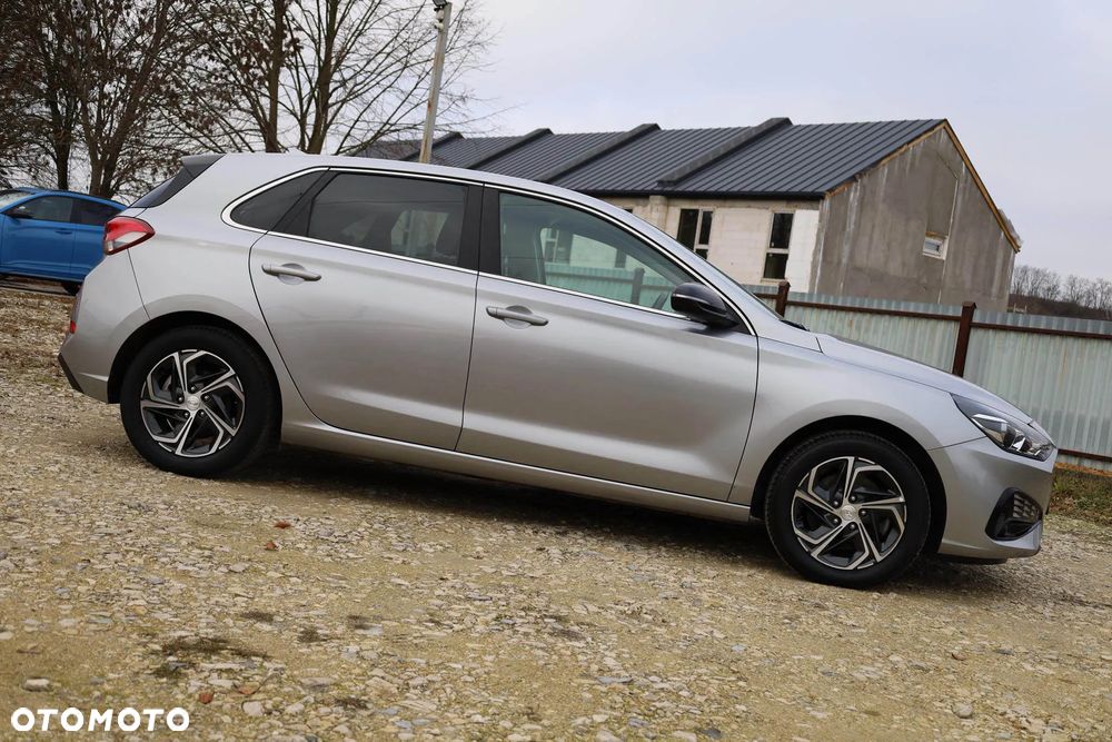 Hyundai i30 1.5 DPI Smart - 9