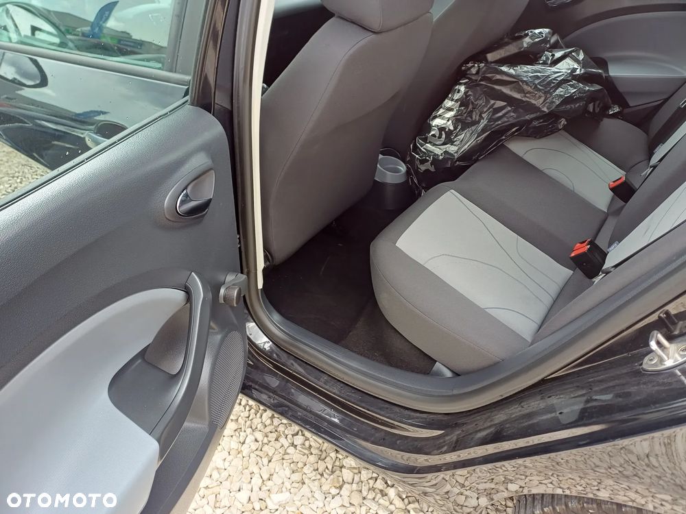 Seat Ibiza 1.2 12V Reference Salsa - 17