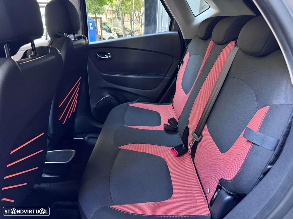 Renault Captur - 24