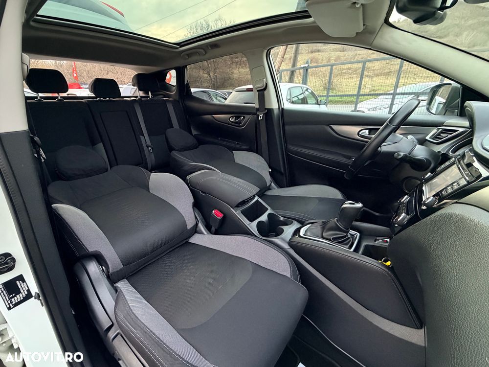 Nissan Qashqai 1.2 DIG-T Xtronic TEKNA - 22
