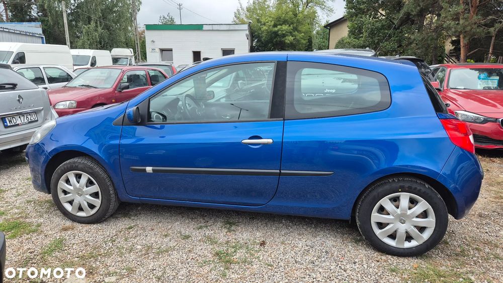 Renault Clio 1.2 16V Authentique Expression - 7