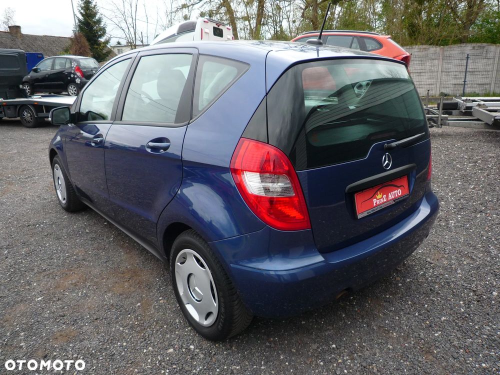 Mercedes-Benz Klasa A 180 BlueEfficiency - 3