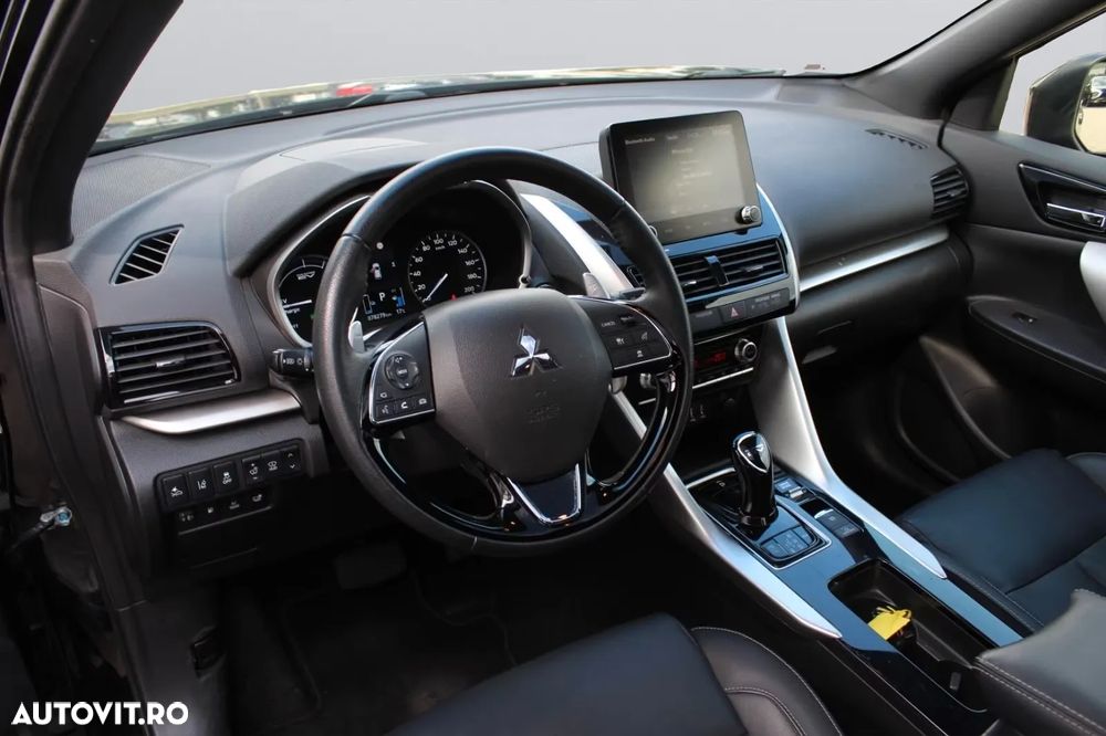 Mitsubishi Eclipse-Cross - 11