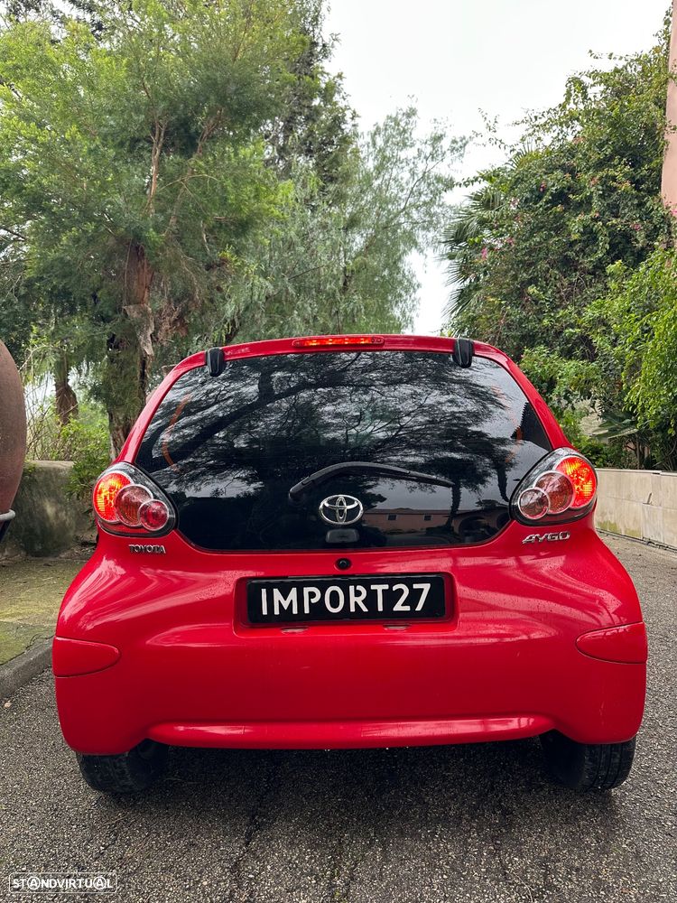 Toyota Aygo Black - 10