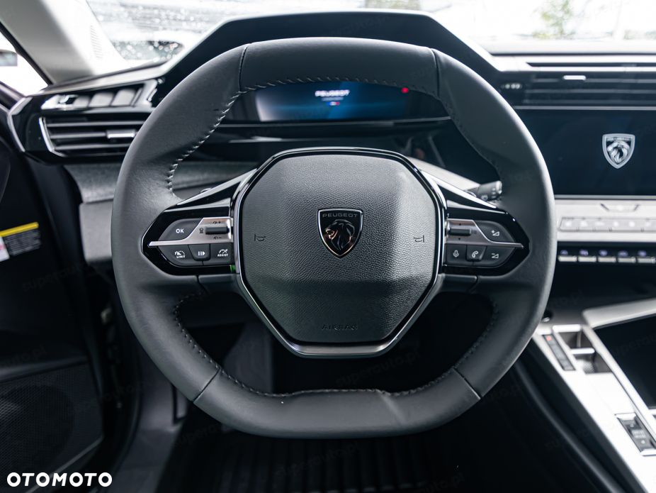 Peugeot 408 - 11