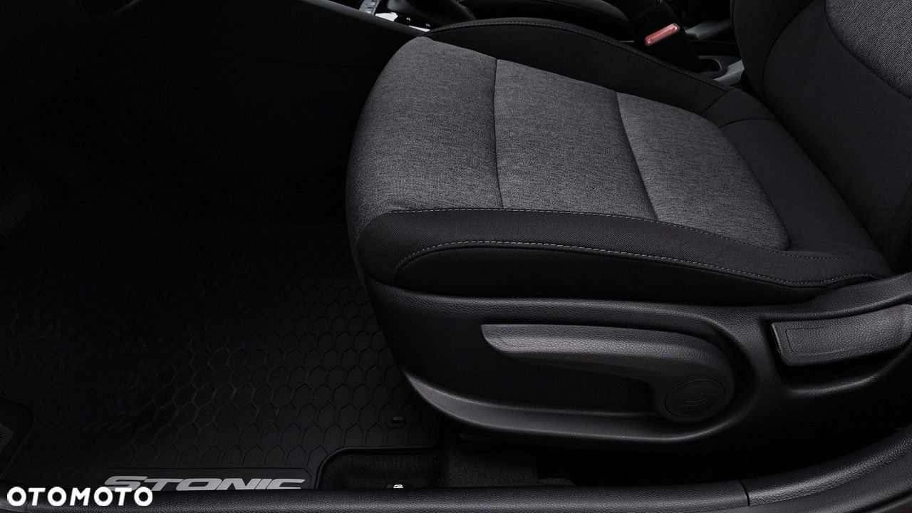 Kia Stonic - 9