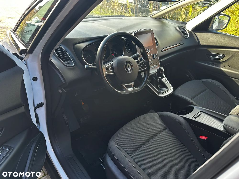 Renault Grand Scenic - 5