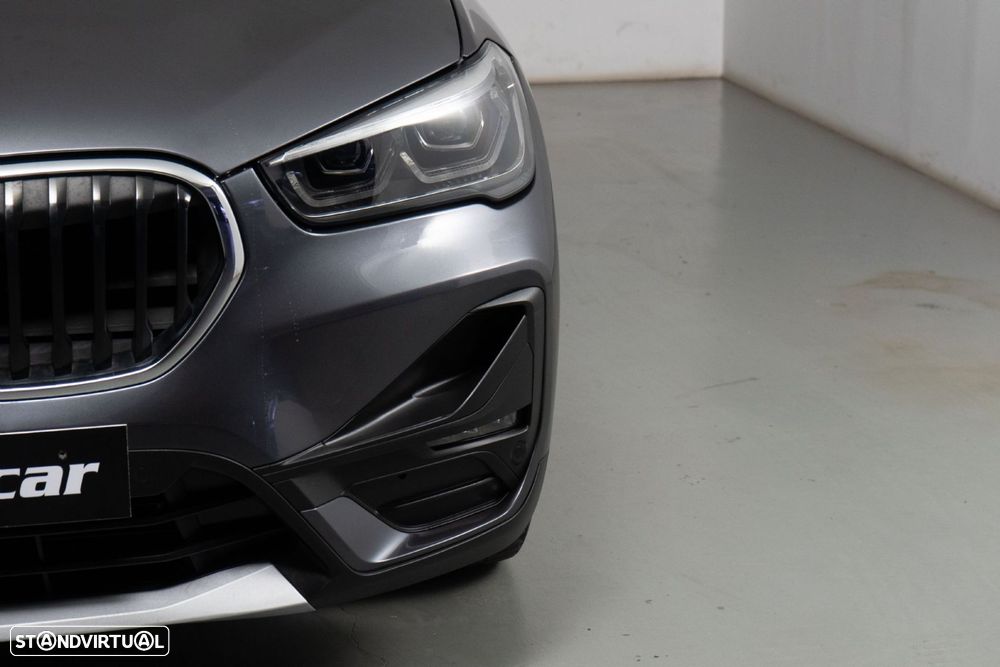BMW X1 25 e xDrive Corporate Edition - 28
