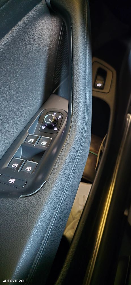 Volkswagen Passat 2.0 TDI R Executive - 35