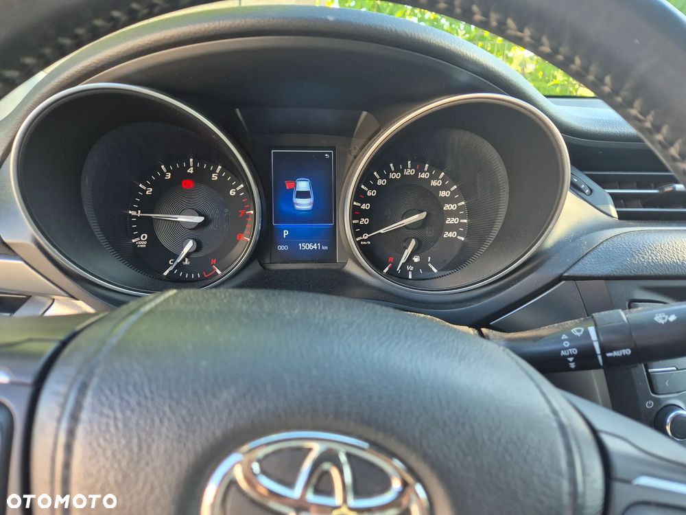 Toyota Avensis 2.0 Premium MS - 6