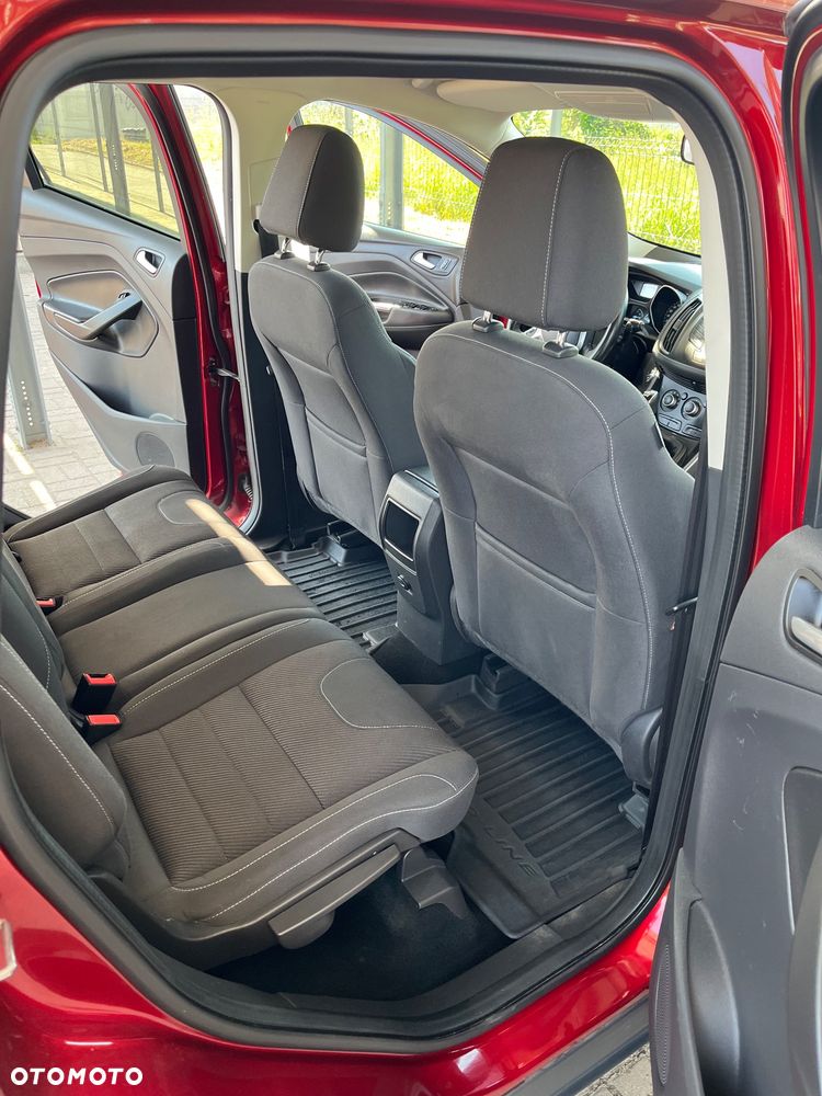 Ford Kuga - 11