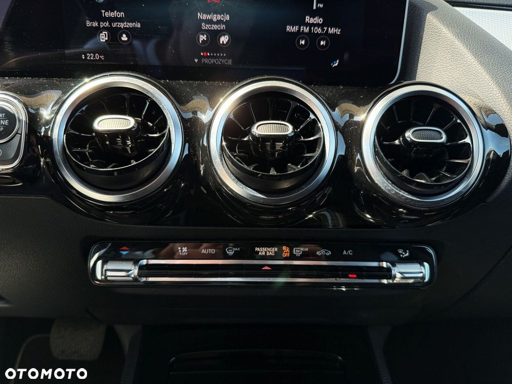 Mercedes-Benz Klasa B 180 d Style 7G-DCT - 24
