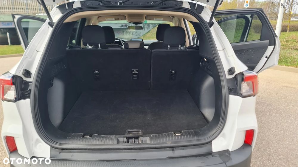 Ford Kuga - 18