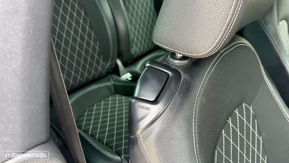 VW Scirocco 2.0 TDI Sport DSG - 26