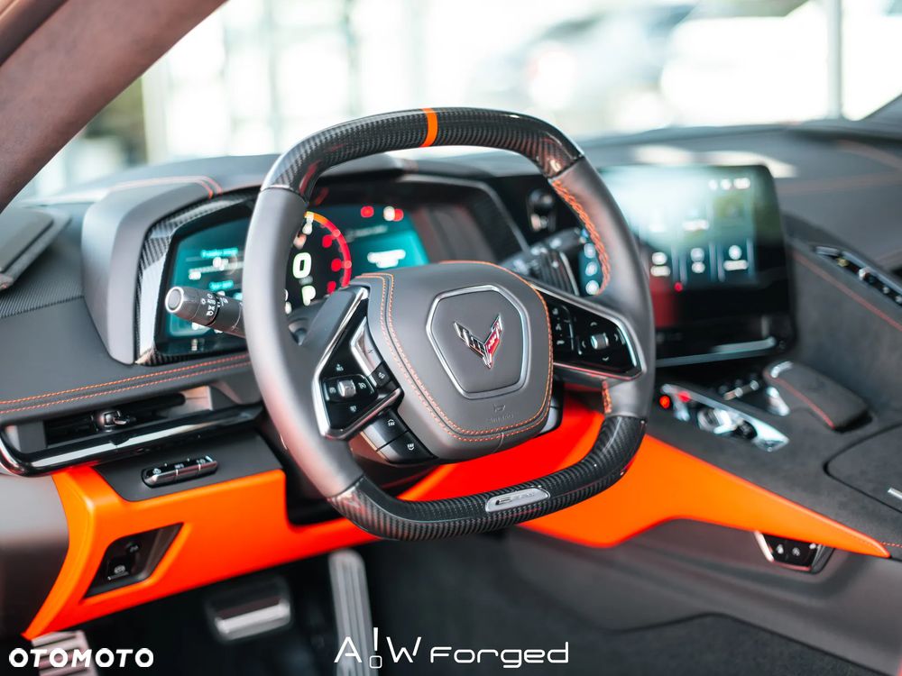 Chevrolet Corvette - 21