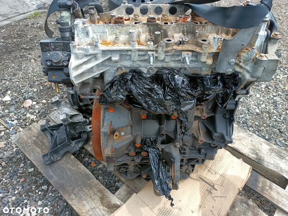 BLOK SILNIKA RENAULT 2.0 DCI M9R M786 - 4