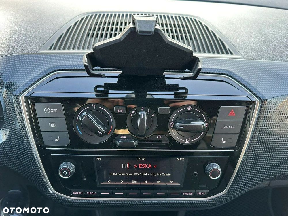 Volkswagen up! 1.0 Black Style - 20