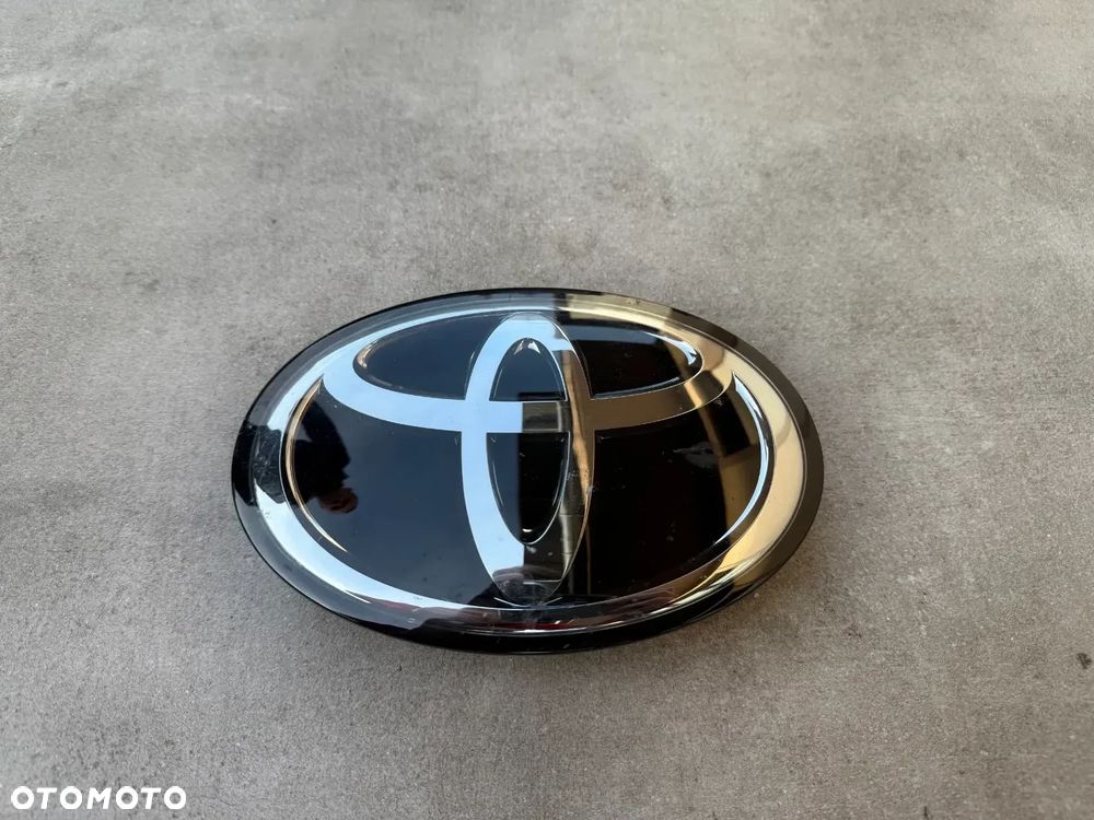 Dekielek / emblemat / znaczek TOYOTA Land Cruiser, Hilux / Tundra - oryginalny - 1