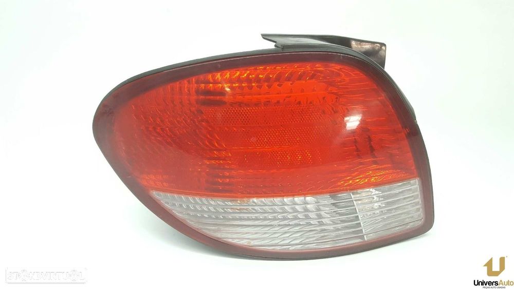 FAROLIM TRASEIRO ESQUERDO HYUNDAI COUPE (RD) 1.6 FX - 1