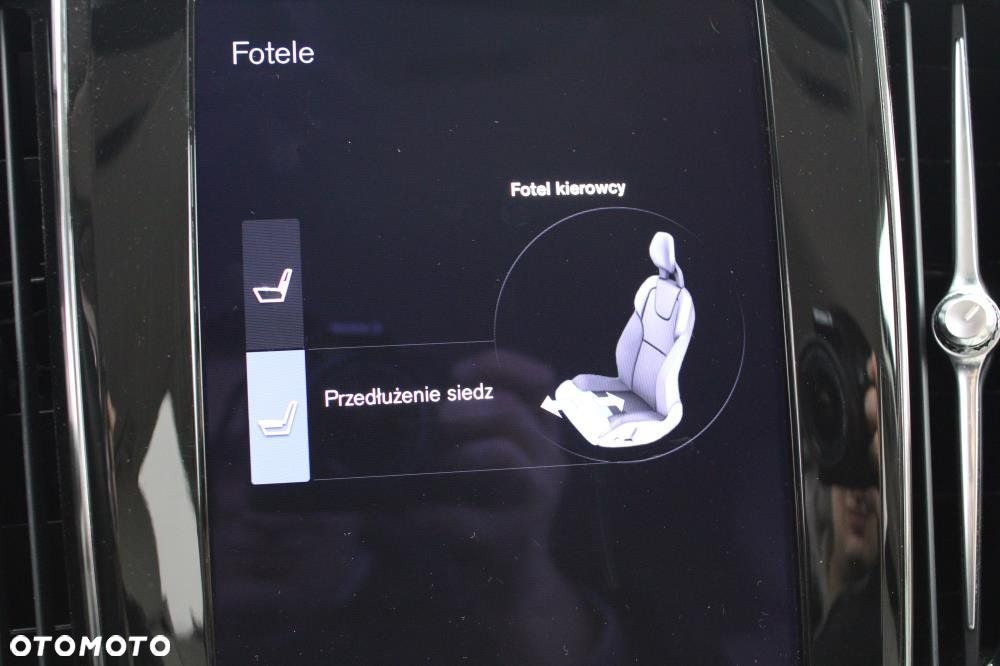 Volvo V60 Cross Country - 31