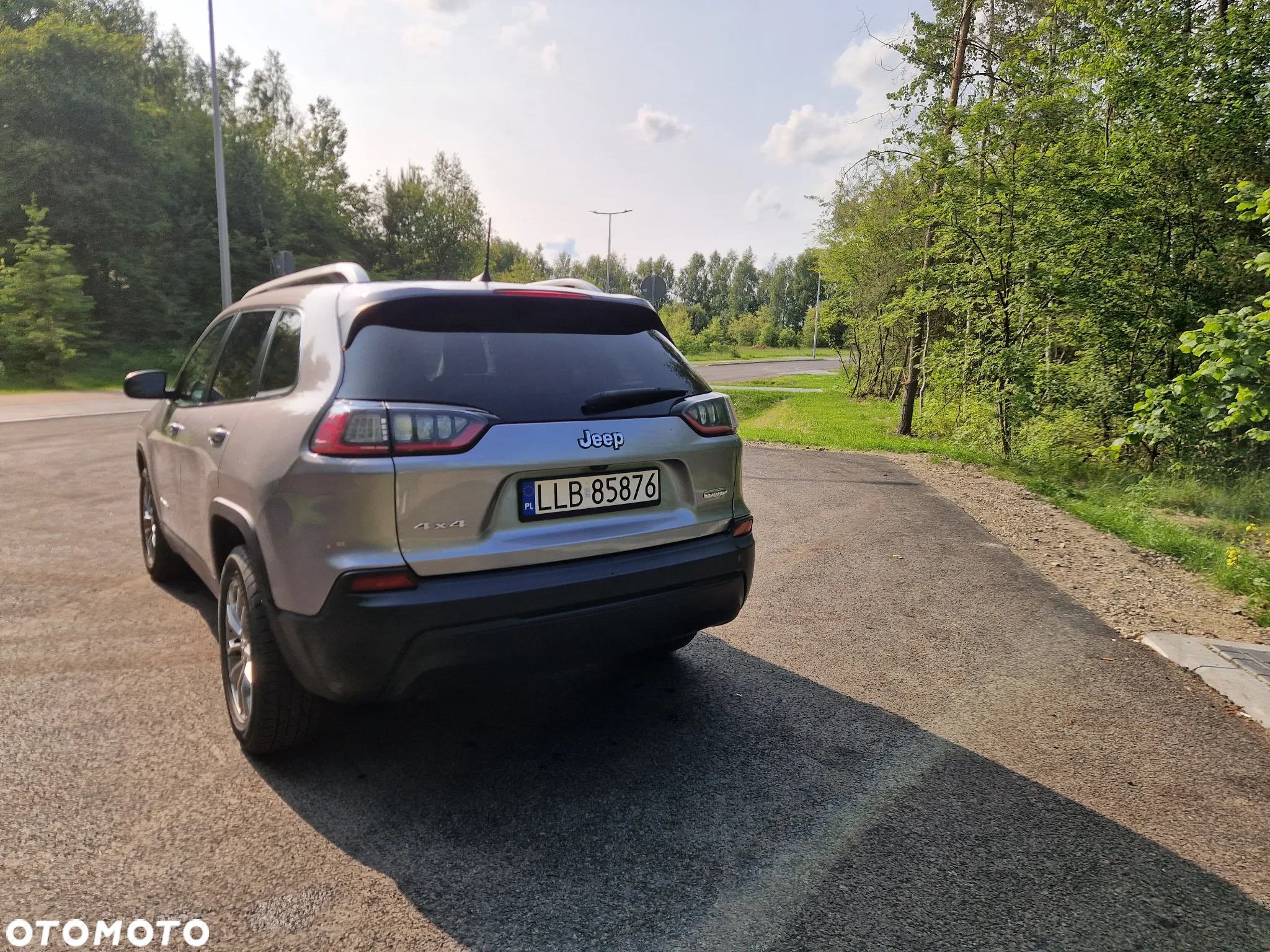 Jeep Cherokee - 3