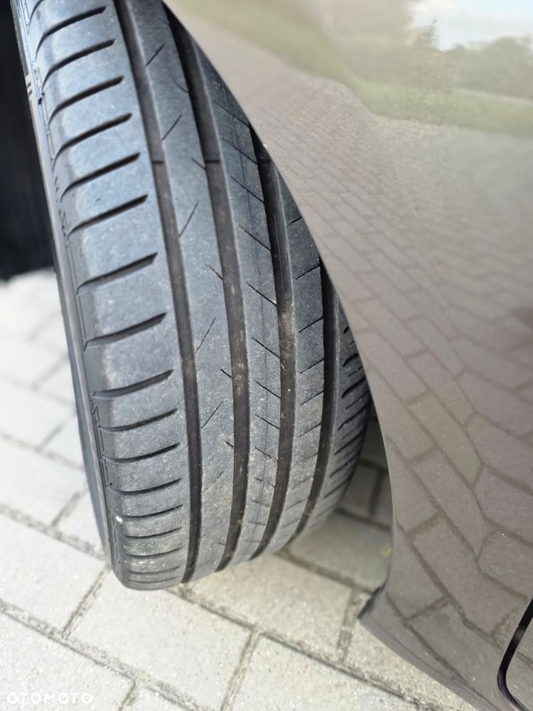 Kia Ceed 1.6 GDI DCT Platinum Edition - 9