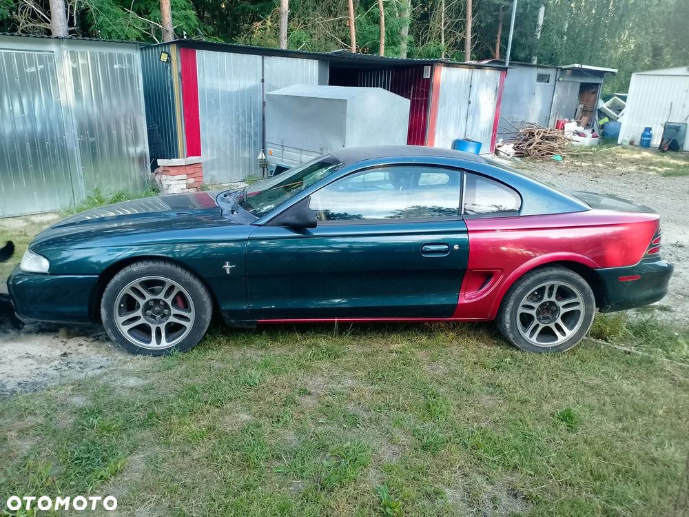 Ford Mustang 4.9 GT Convertible - 3