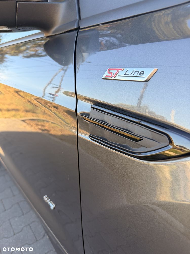 Ford Kuga - 19