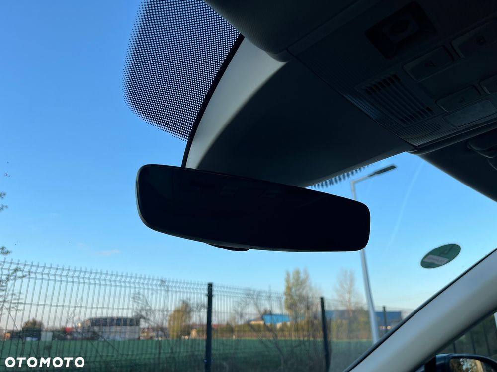 Volkswagen Passat Variant 1.5 TSI OPF DSG Business - 26