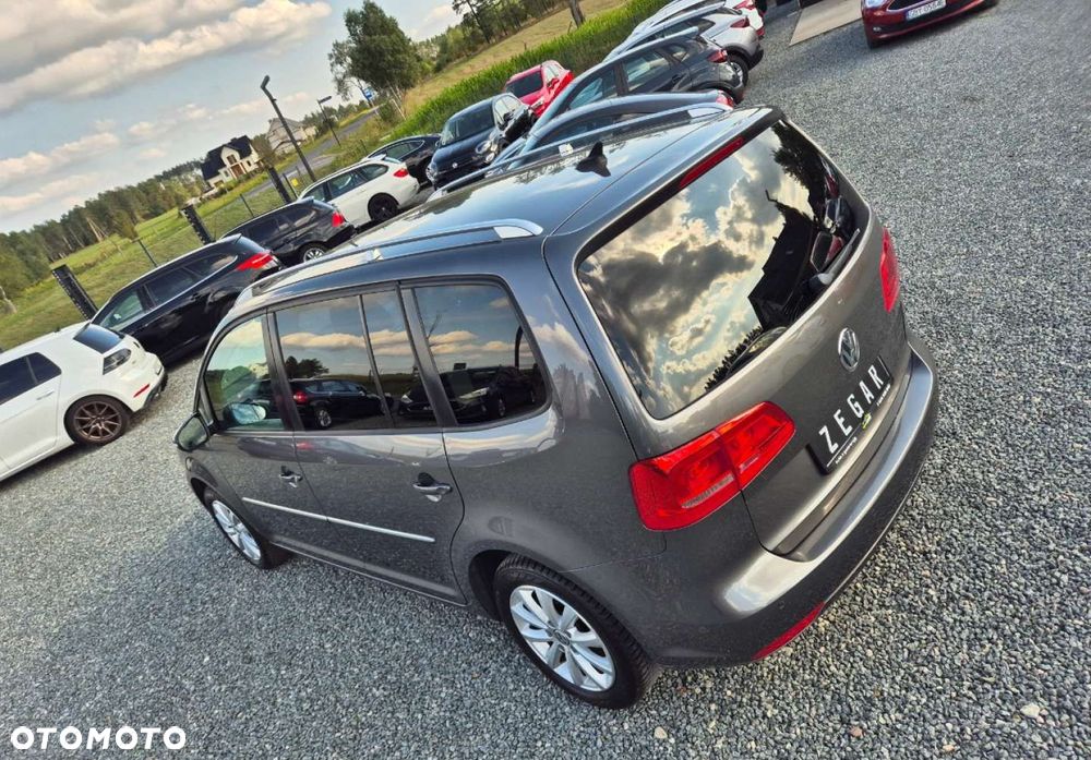 Volkswagen Touran - 37