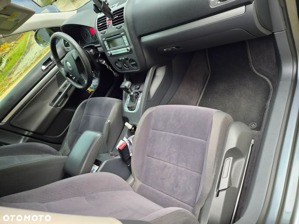 Volkswagen Jetta 2.5 - 6