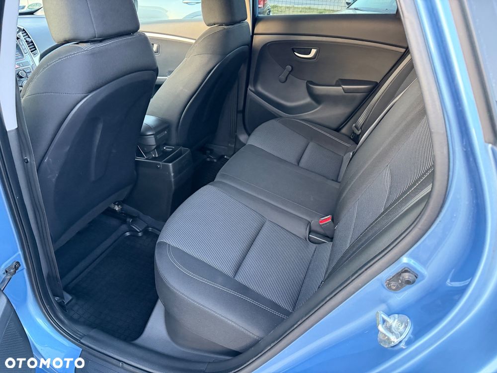 Hyundai i30 1.4 Classic + - 15