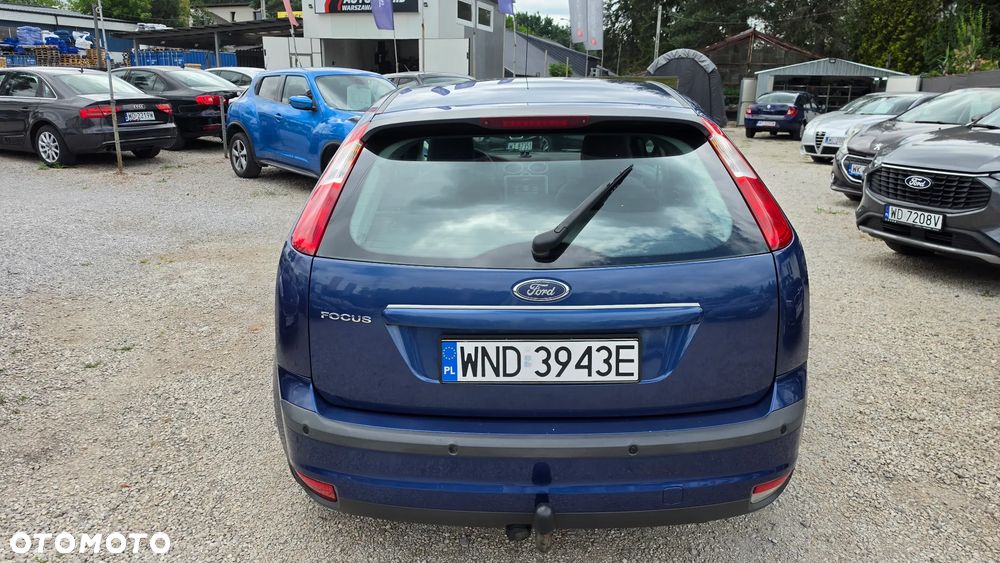 Ford Focus 1.8 FF Ghia - 26