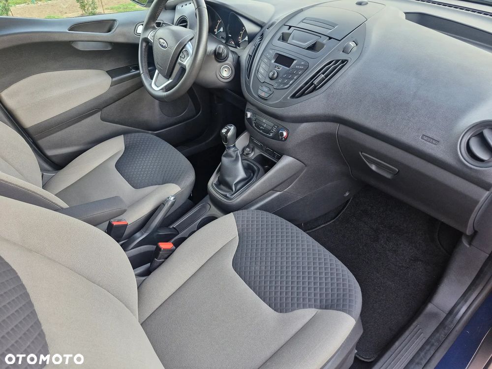 Ford Tourneo Courier 1.0 EcoBoost Ambiente - 18