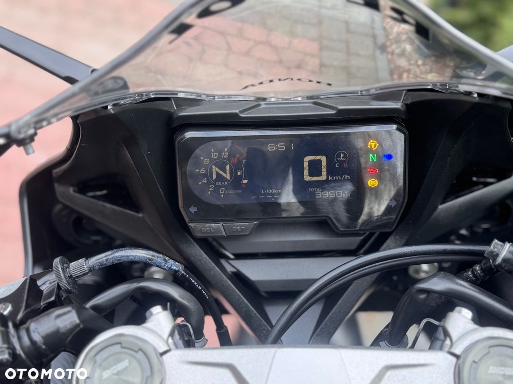 Honda CBR - 23